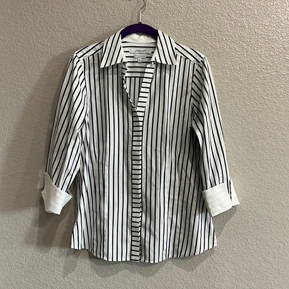 Fox Croft NYC Blue White Striped 3/4 Sleeve Button Down Blouse Non Iron - Picture 1 of 8